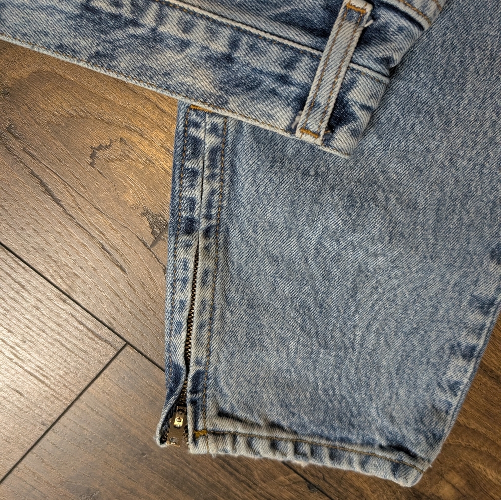 Re/Done High Rise Ripped Straight Leg Jeans Size 32 - Picture 9 of 10